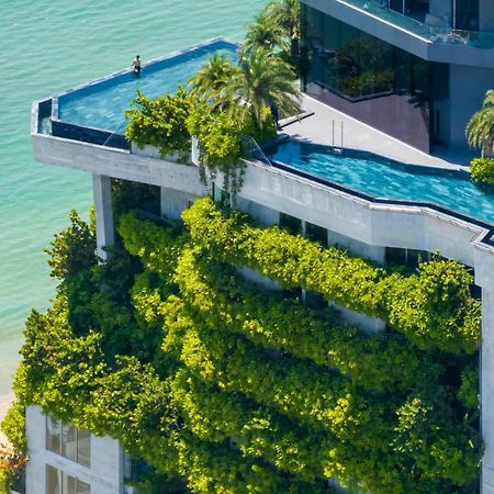 M Hotel Danang Da Nang Exterior foto The rooftop garden