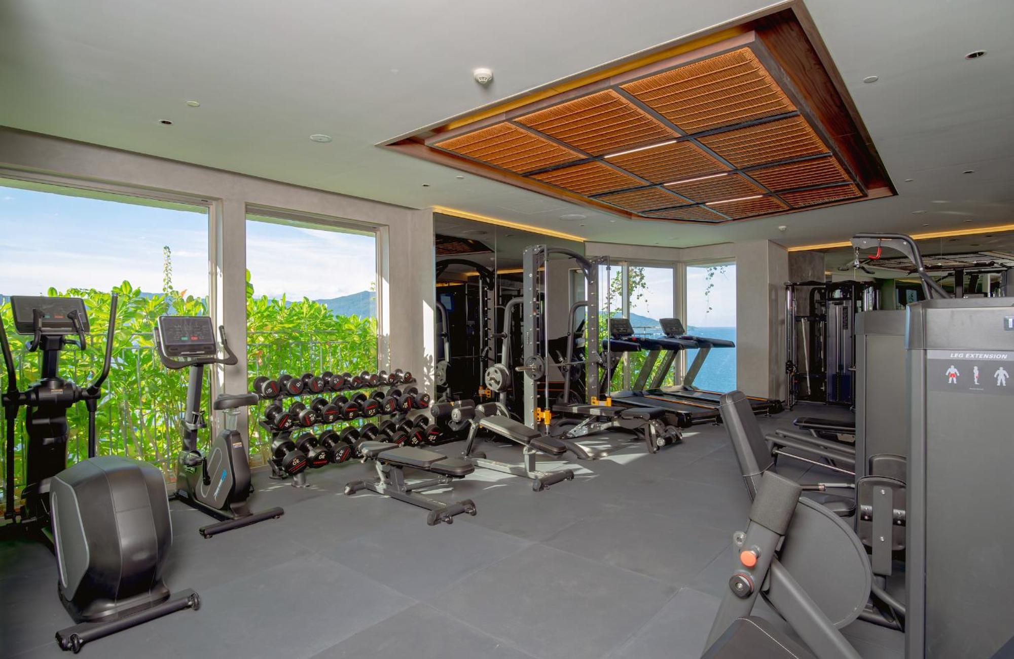 M Hotel Danang Da Nang Exterior foto The gym at the hotel