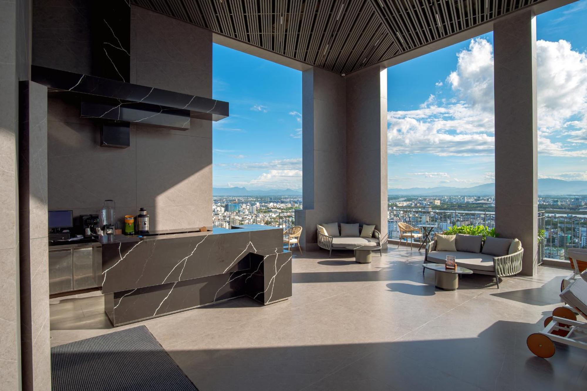 M Hotel Danang Da Nang Exterior foto The Sky Garden