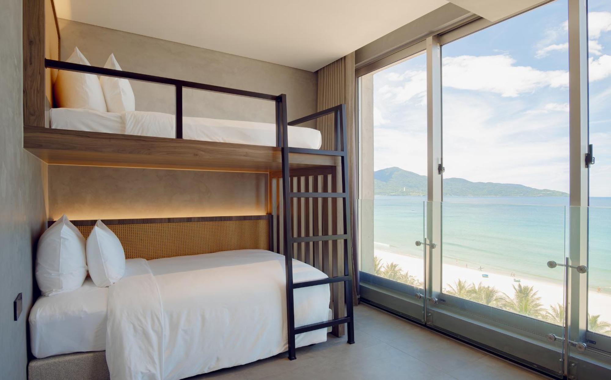 M Hotel Danang Da Nang Exterior foto Family room with bunk beds